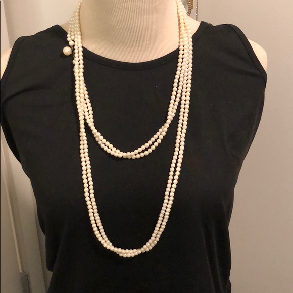 Long double pearl necklace - Picture 9 of 9